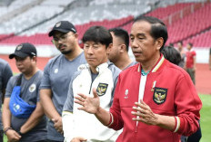 Jokowi Ngaku Pusing Gara-Gara Bola hingga Tanyakan Kembali Komitmen Kepala Daerah yang TTD Sebagai Tuan Rumah Piala Dunia 2023