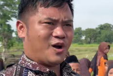 Siapa Anak dan Istri H. Ischak Maulana Rohman? Bupati Tegal yang Pastikan Wisata Guci Aman dan Siap Pulih Pasca Banjir, Bukan Orang Sembarangan?