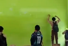 Guru MTs di Tanggamus Genta Ridwan Terekam CCTV Tendang Wajah Siswa: Aksi Kekerasan Viral, Polisi Turun Tangan