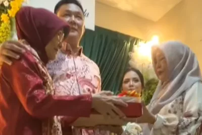 Apa Pekerjaan Sintia? Sosok yang Resmi Bertunangan dengan Woncoy Anggota Grind Boys 