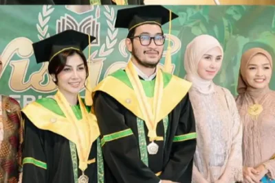 Ritchie Ismail Lulus S1 dalam 2 Tahun Picu Perdebatan Publik