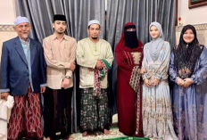 Profil Tampang KH Abdullah Kafabihi Pengasuh Lirboyo Ayah Ning Royya Kafa Lengkap dari Umur, Agama dan Akun IG