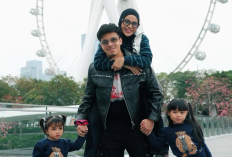 Atta Halilintar Tuai Kritik Usai Pamer Salat di Trotoar China: Konten atau Ibadah?