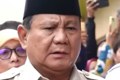 Prabowo Subianto Jenguk 52 Korban Kecelakaan Kereta di RSUD Kota Bekasi