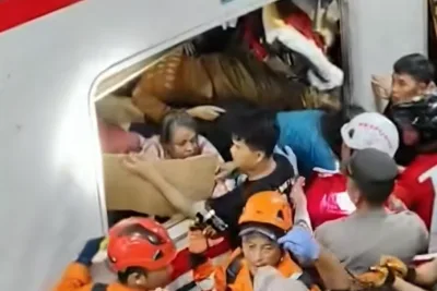 Korban Kecelakaan Kereta di Bekasi Timur Bertambah, Ini Daftar Nama 14 Orang Meninggal dan 84 Luka-Luka