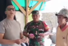 Identitas Heri Terungkap, Oknum TNI yang Paksa Pedagang Es Gabus Makan Dagangan Sendiri
