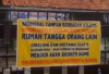 Spanduk Misterius Muncul di Gerbang SD Negeri Baros Pekalongan, Tuding Kepala Sekolah Selingkuh dan Rusak Rumah Tangga