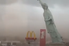 Replika Patung Liberty di Brasil Selatan Tumbang Diterjang Badai Kencang, Viral di Media Sosial
